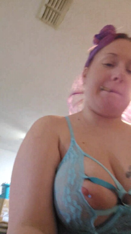 JuicyLenaBabyy's Streamate show and profile