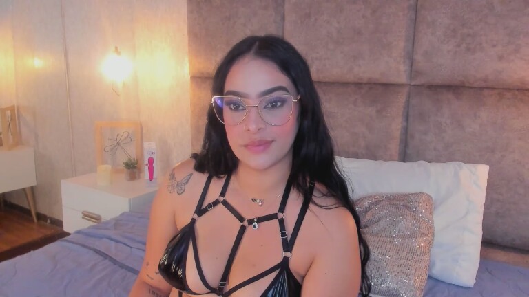 BarbaraSaenz's Streamate show and profile