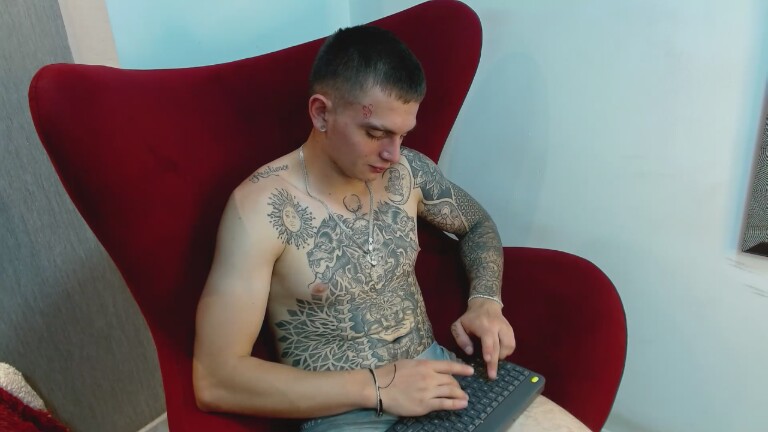 Nicolas_Miller's Streamate show and profile