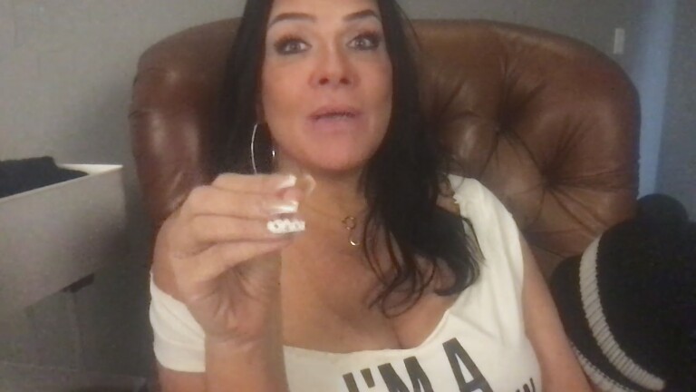 CreamyCami's Streamate show and profile