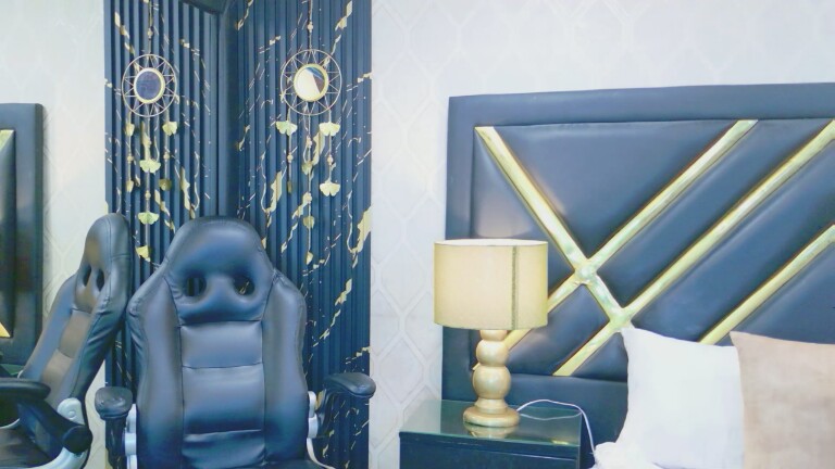 VioletFrostt's Streamate show and profile