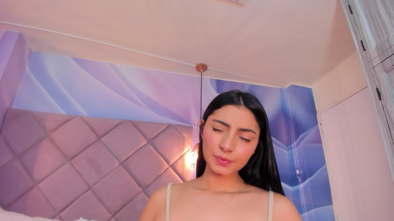 ViolletaRosse's Streamate show and profile