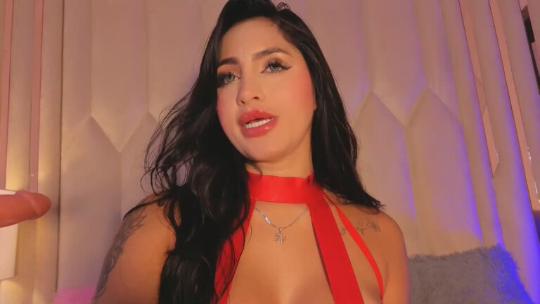 Tara_Red's Streamate show and profile