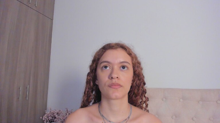 EmiliaJons's Streamate show and profile