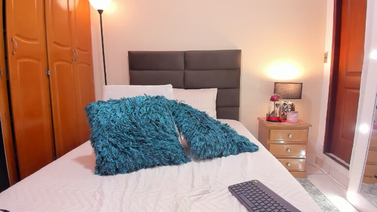 PaulinaAmber's Streamate show and profile