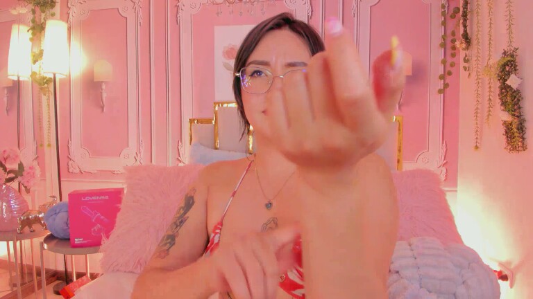 NaraSuarez's Streamate show and profile