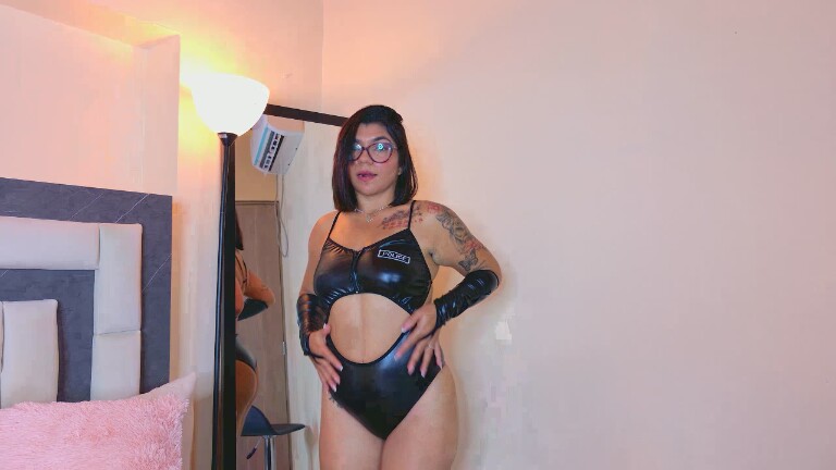 LunnaNoir's Streamate show and profile