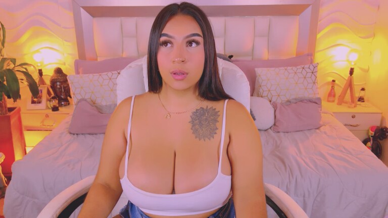 MartinaPiero's Streamate show and profile