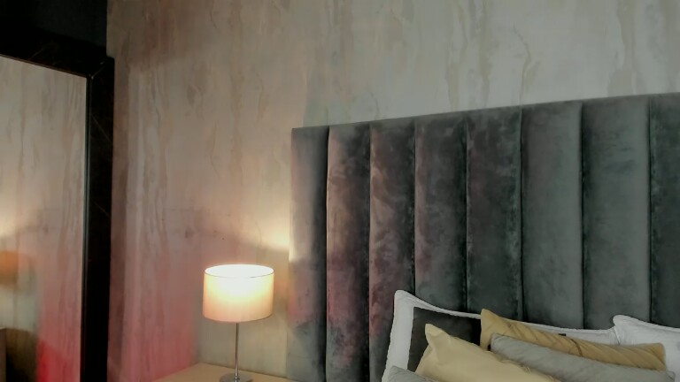 ChloeRosses's Streamate show and profile