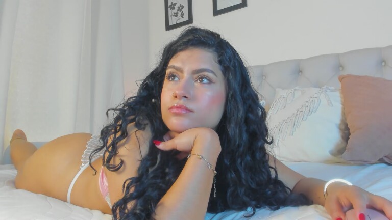 Daphnegb's Streamate show and profile