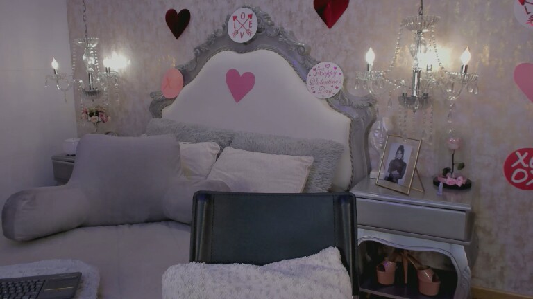 LisWalton's Streamate show and profile