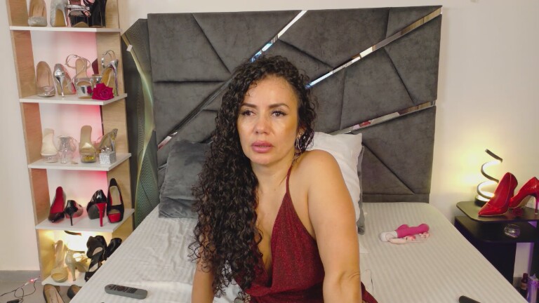 CatlinBouuvier's Streamate show and profile