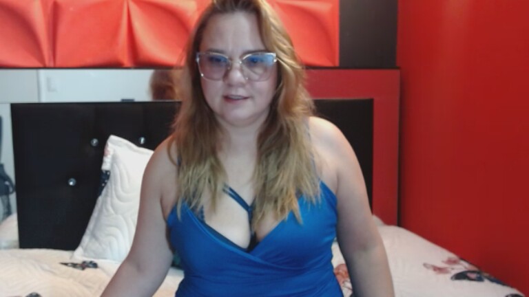 SeleneLuux's Streamate show and profile