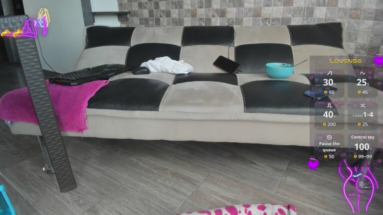 SophiaCyrus101's Streamate show and profile