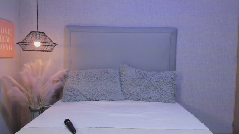 Anna_Velvet's Streamate show and profile