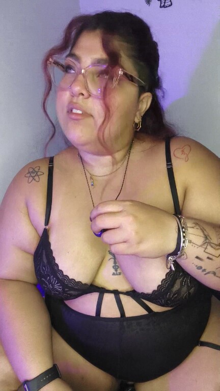 Kendra_lil_evil's Streamate show and profile