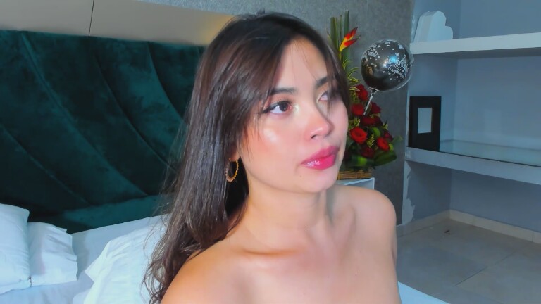 AlexandraLopez's Streamate show and profile