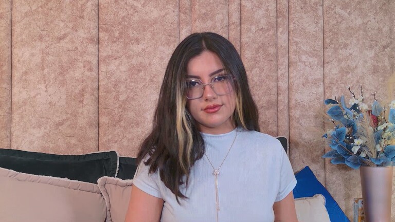 IsaRose's Streamate show and profile