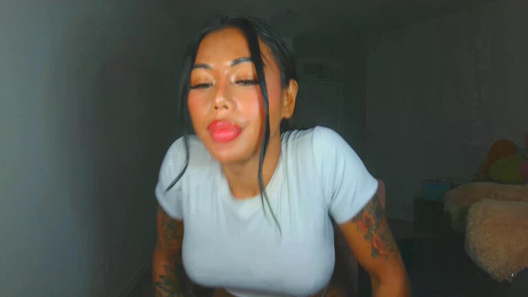 ExoticArya's Streamate show and profile
