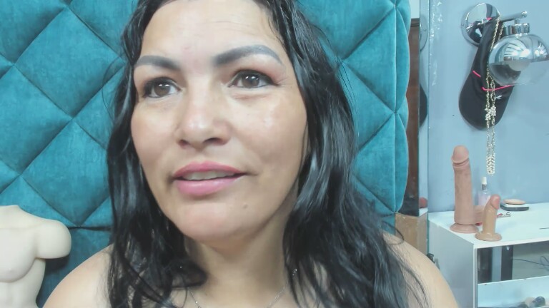 PENELOPELEWIS40's Streamate show and profile