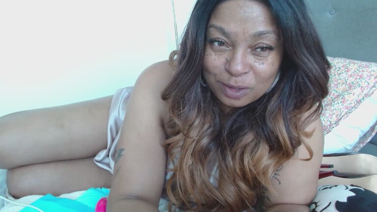 MsLindaParks52's Streamate show and profile
