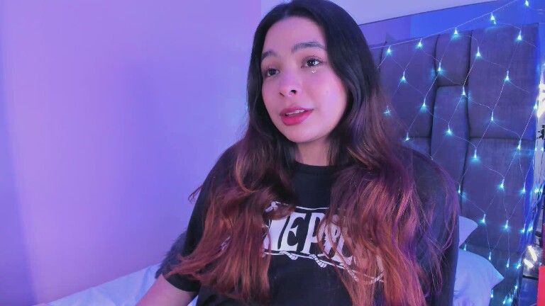 AnnaWhhitte's Streamate show and profile