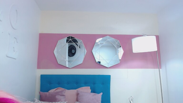 MaryMilan's Streamate show and profile