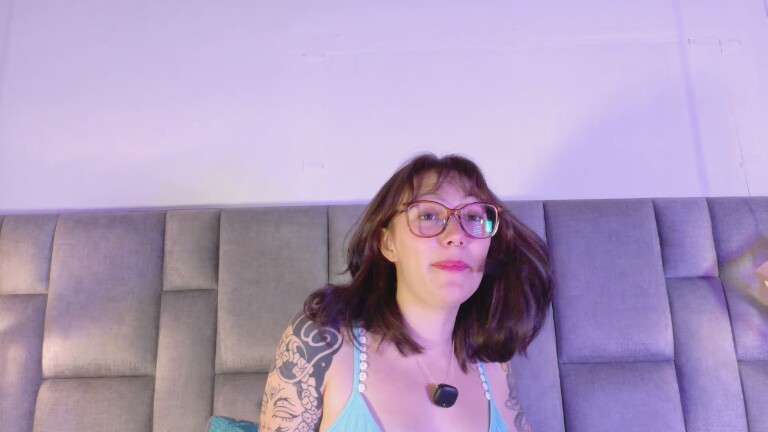 Isabella_Stewart's Streamate show and profile