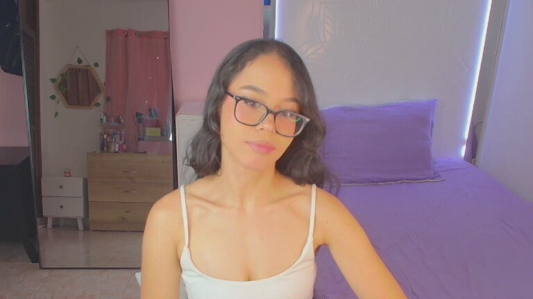 GABYHANK's Streamate show and profile