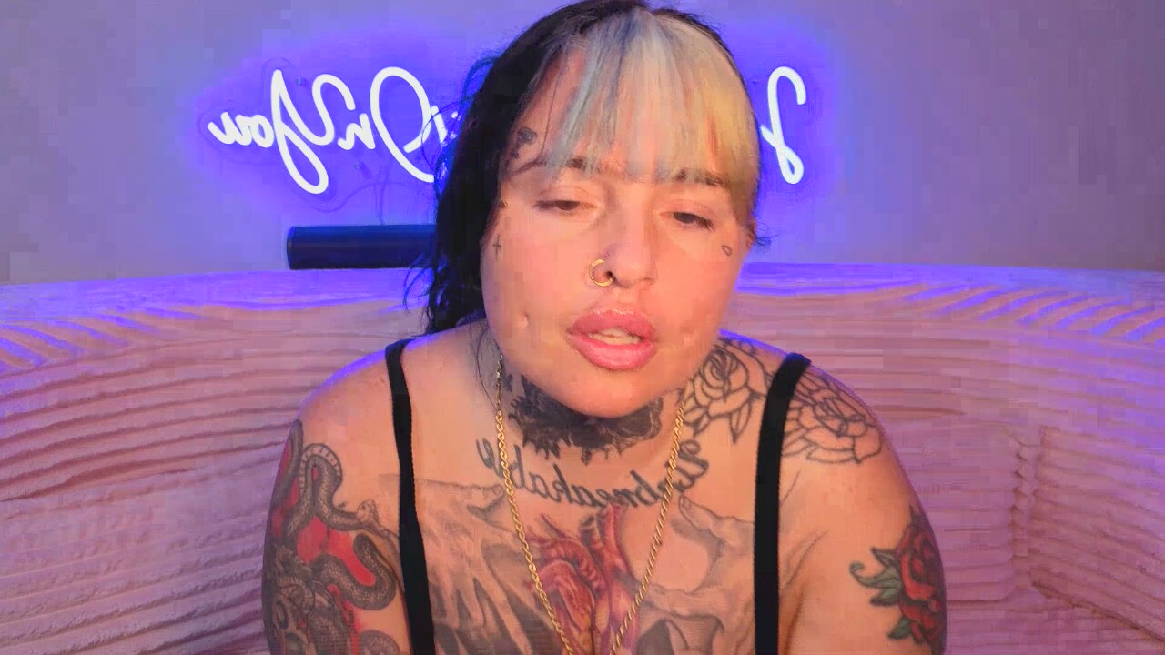 HoneyDripsOnYou