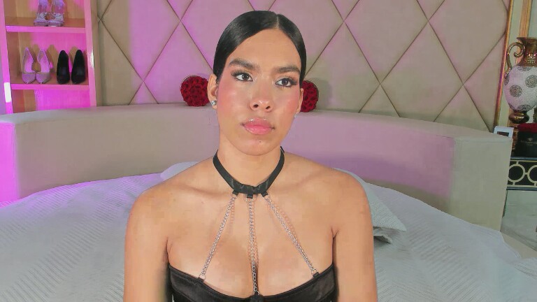 AdrianaFord's Streamate show and profile