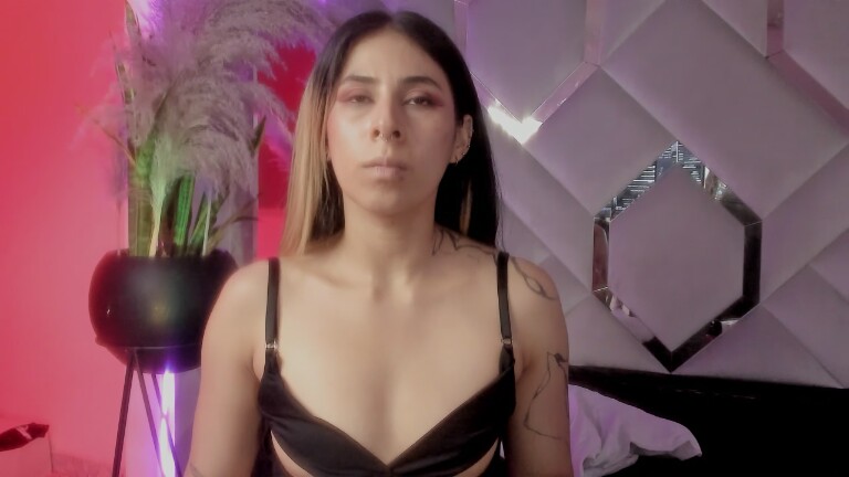 SaaraFoox's Streamate show and profile