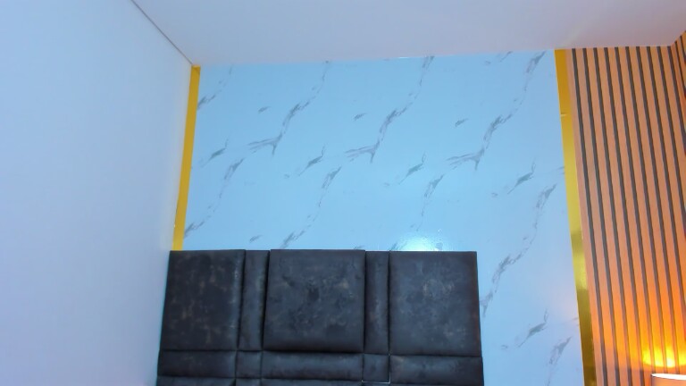 Nicolee_Reed's Streamate show and profile