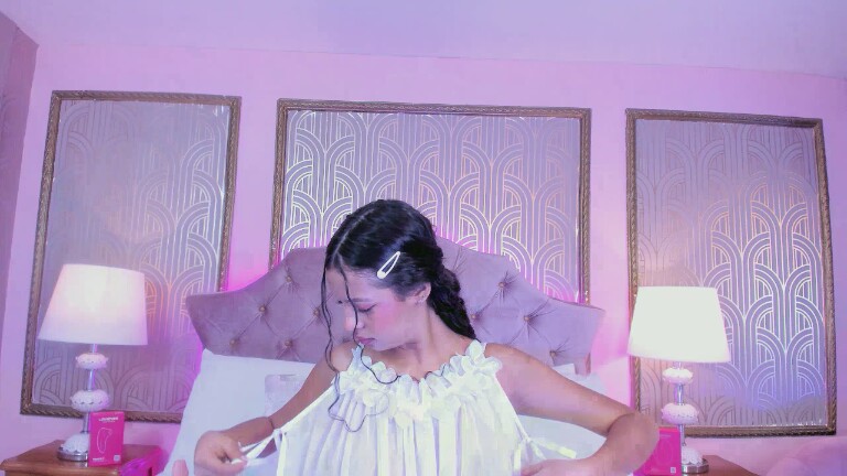 EvonieCarter's Streamate show and profile