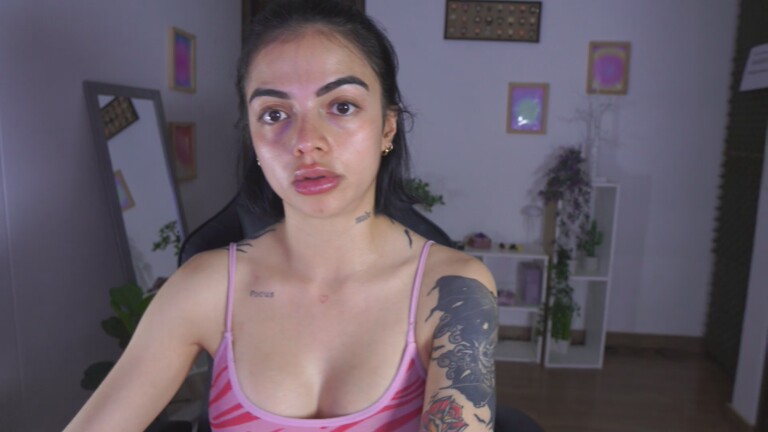 AlissonnovaXX's Streamate show and profile
