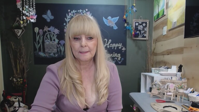 Adrianna_4u's Streamate show and profile