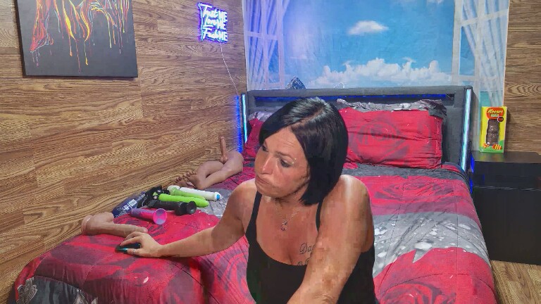 thesexymilf22's Streamate show and profile