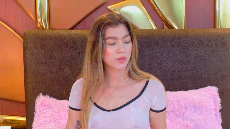 LauraFord's Streamate show and profile