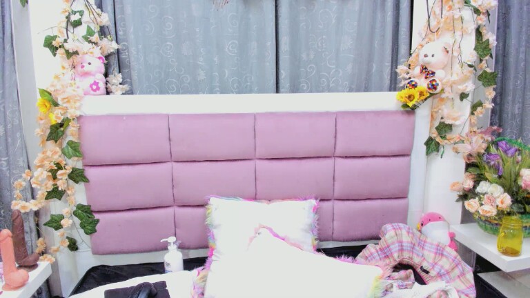 evee_s's Streamate show and profile