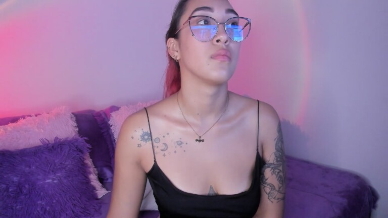 HeidyRousse's Streamate show and profile