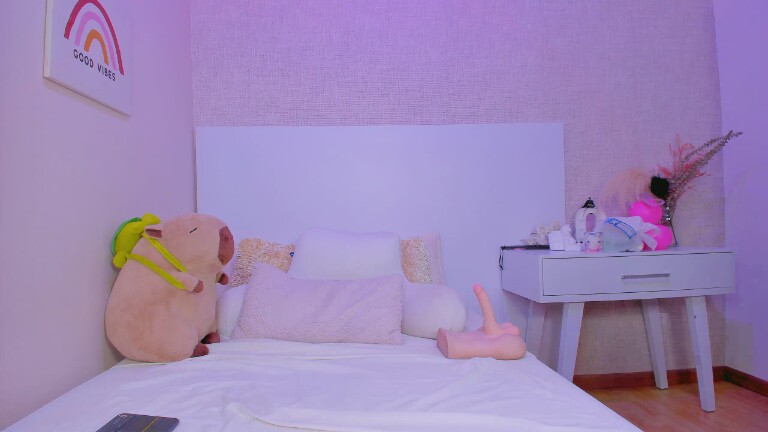 OliviaPagani's Streamate show and profile